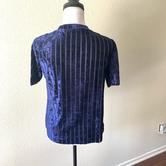 3/$15 Velvet Mesh Vertical Stripe Short Sleeve Tee - Picture 7 of 9